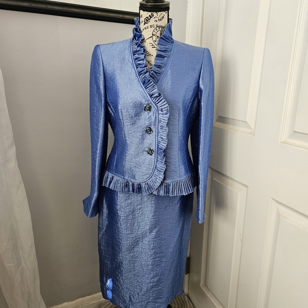Kasper suit periwinkle blue